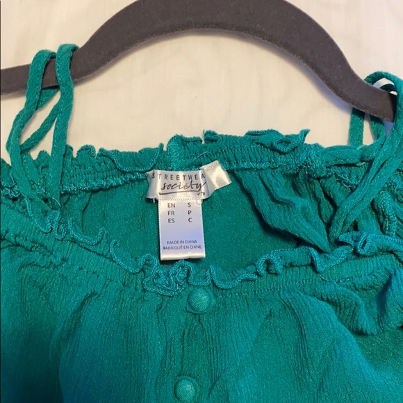 Top - Picture 2 of 4